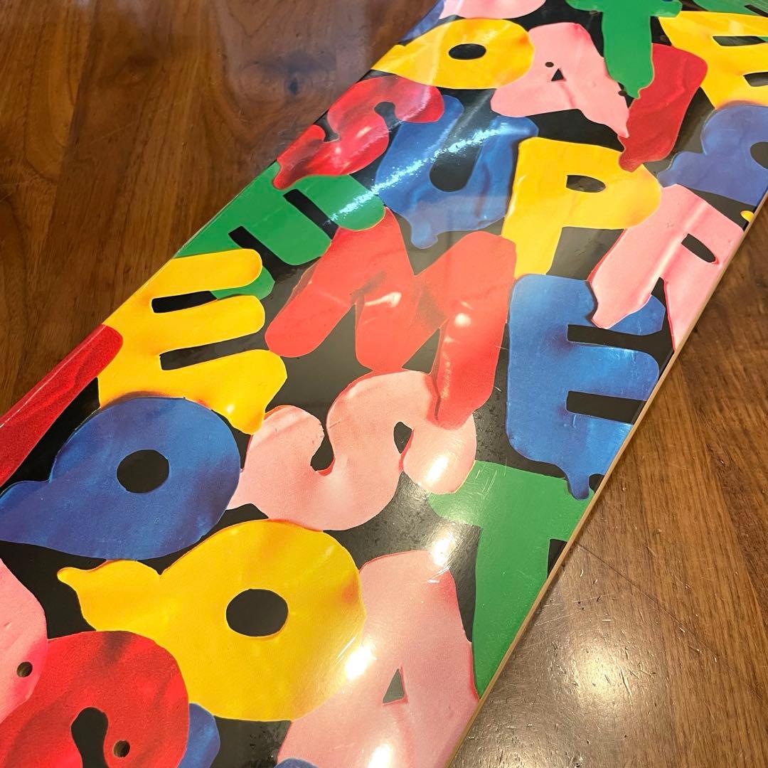 supreme シュプリーム　スケボー　スケボーデッキ　8.25 新品未使用