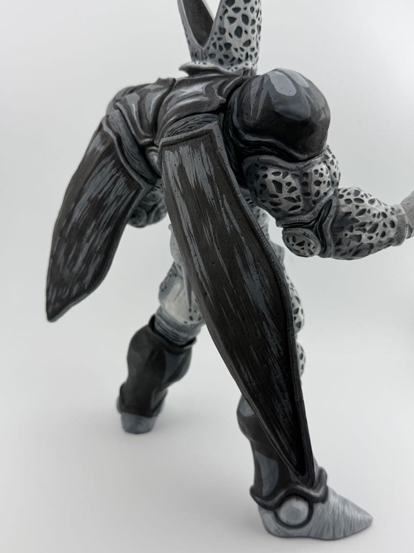 ドラゴンボール リペイント　セル　ラストワン賞 完全体 フィギュア　モノクロ色