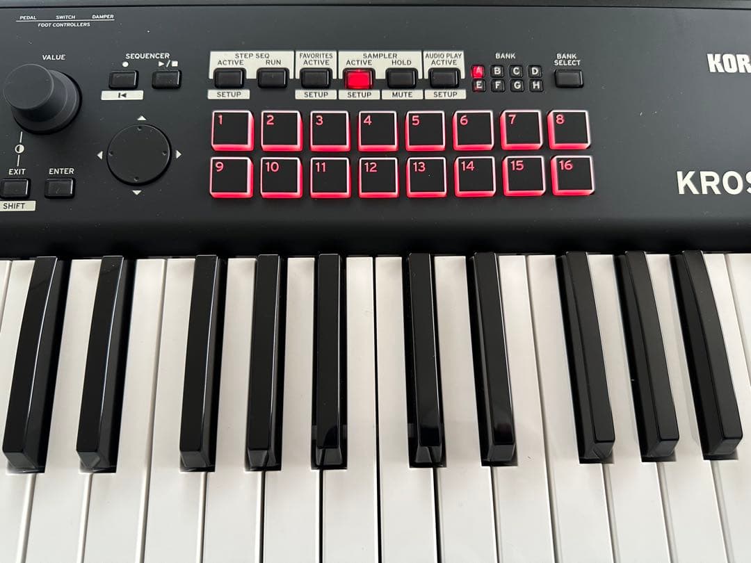 新品同様 KORG KROSS2-61-MB
