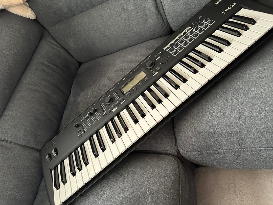 新品同様 KORG KROSS2-61-MB