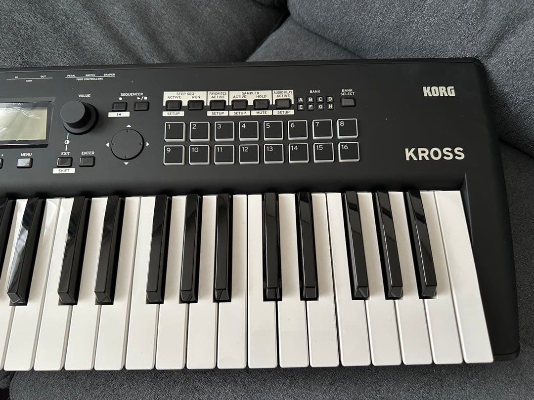 新品同様 KORG KROSS2-61-MB