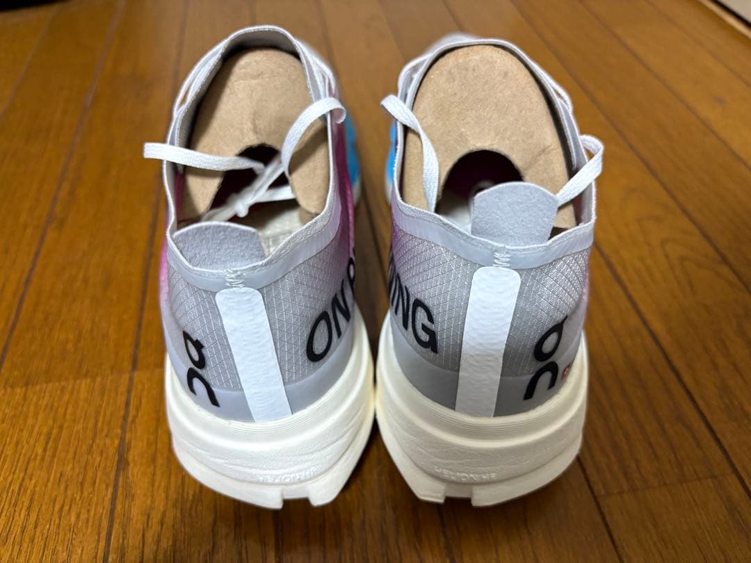 【新品正規品】早い者勝ち！大特価！クラウドブーム　ストライク 25.5cm①