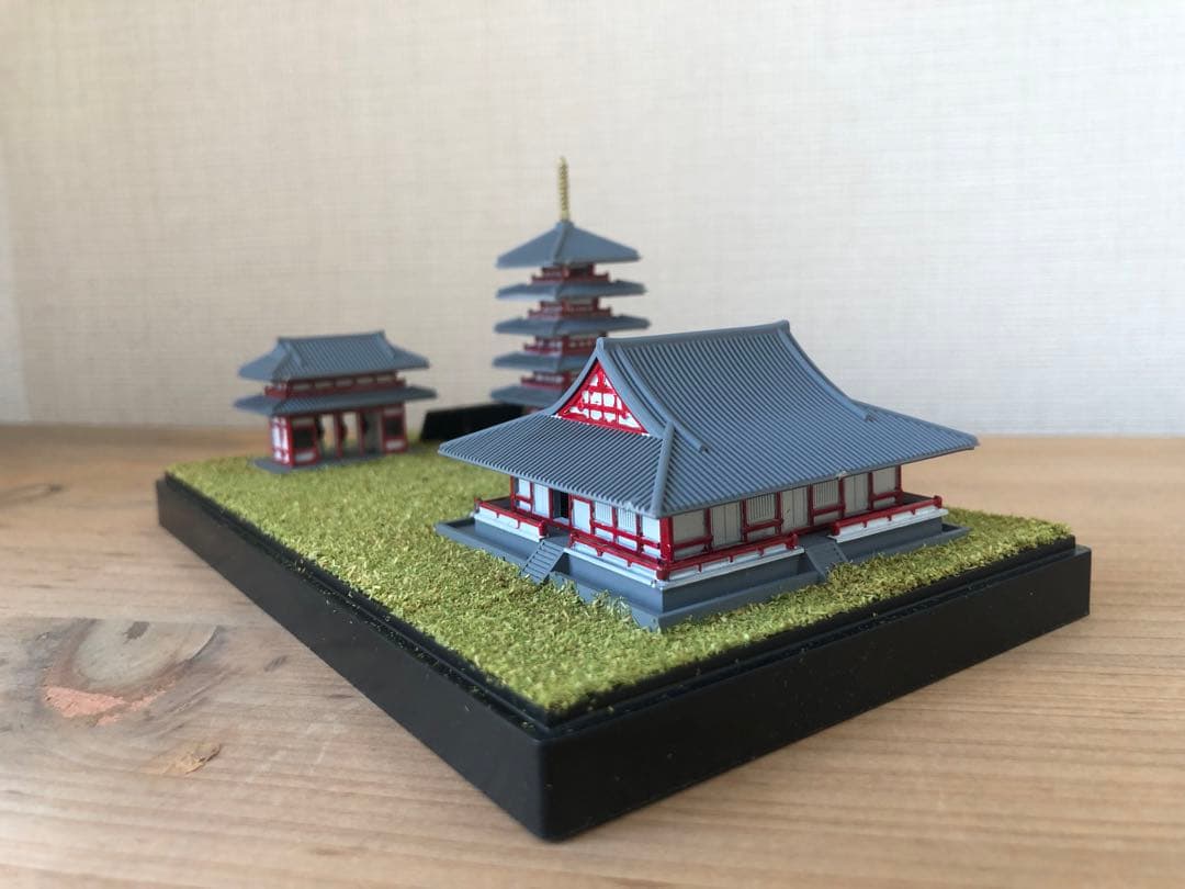 未来型水上バス　ヒミコ　プラモデル