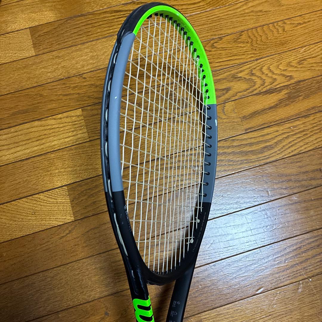Wilson Blade 98S V7.0 硬式テニスラケット