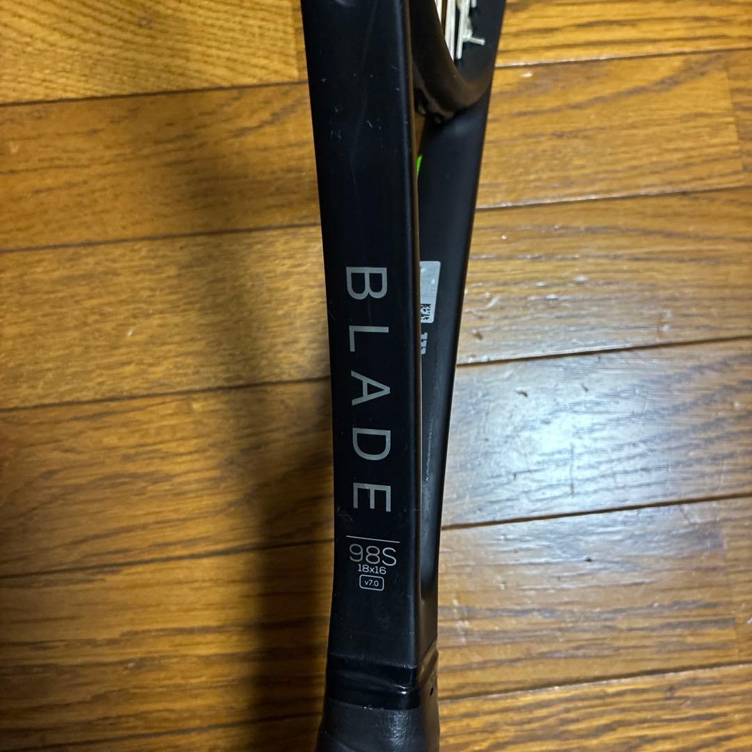 Wilson Blade 98S V7.0 硬式テニスラケット