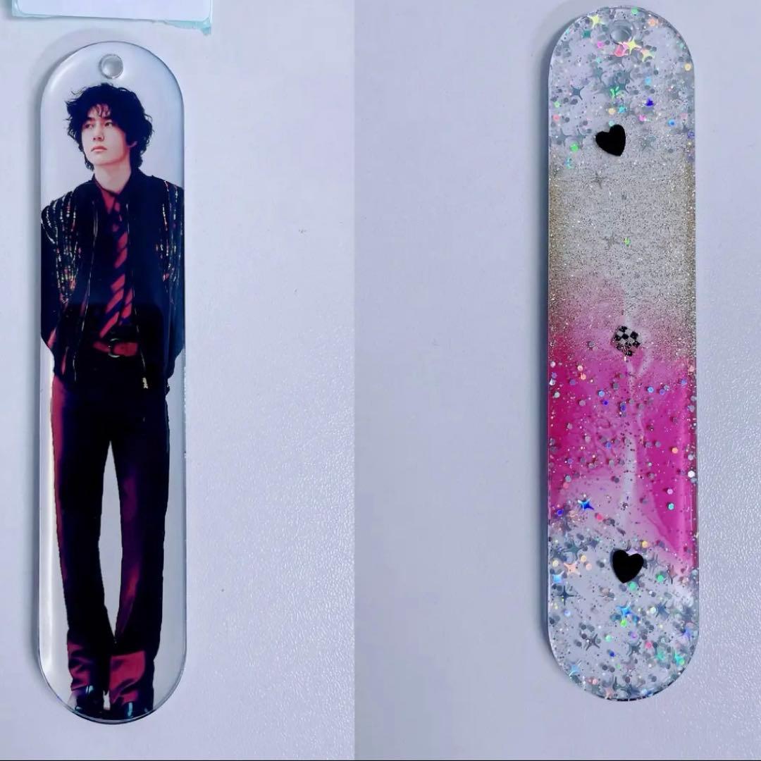 王一博 新作　可愛い　栞　レジンキーホルダー 12点セット❣️0122