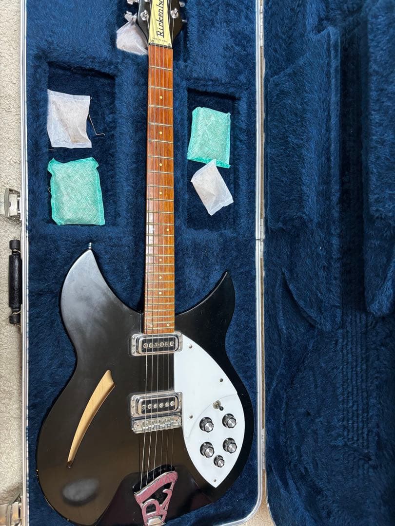 Rickenbacker 330 Jetglo 2009製