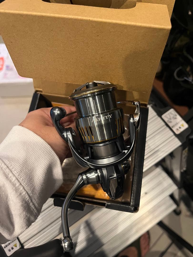Daiwa AIRITY LT2500S スピニングリール