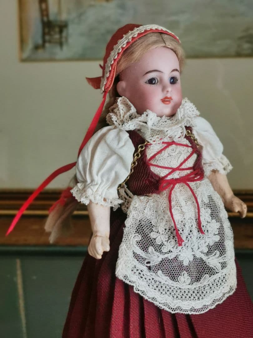 アンティークビスクドール シモンハルビック ハイジ１号紫茶ガラスアイ チロル衣装