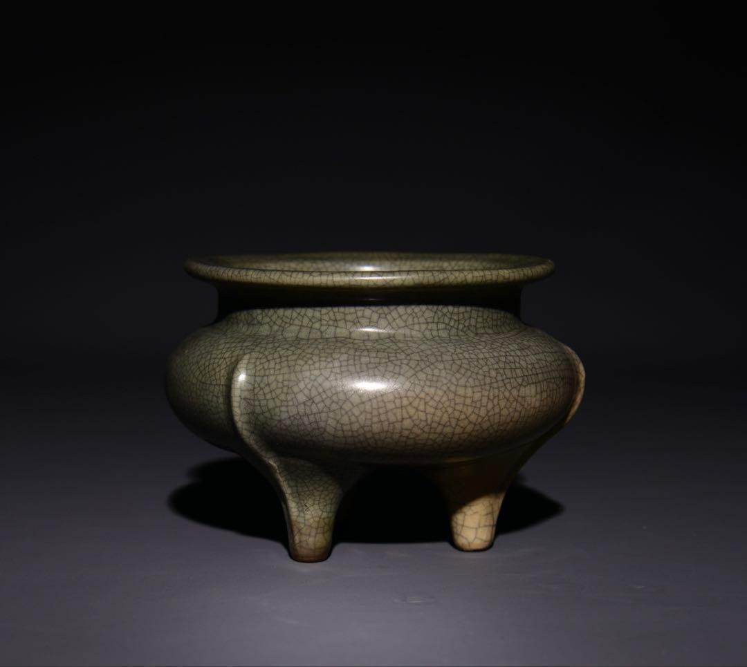 旧蔵　宋・汝窑　天青釉 三足炉