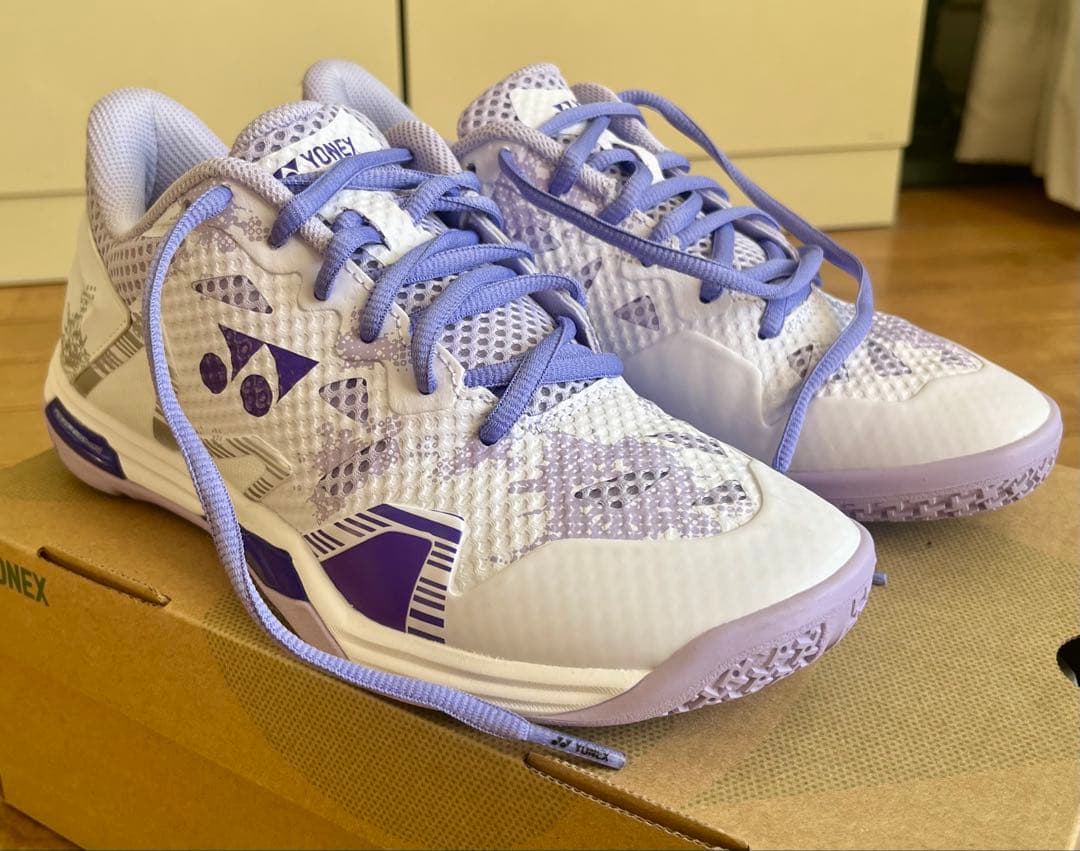 YONEX バドミントンシューズ パワークッションエクリプションZ23.5センチ