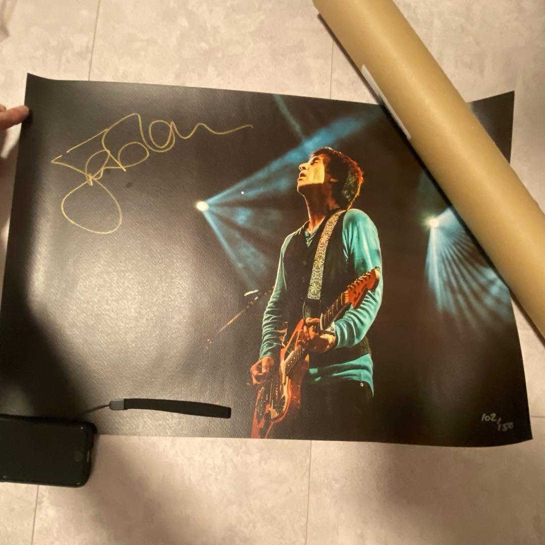 ジョニーマー　直筆サイン入りポスター