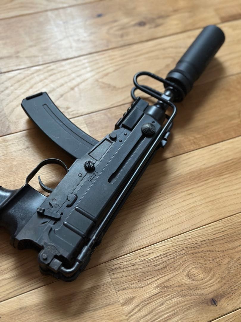 東京マルイ スコーピオン vz.61 電動ガン オマケ付き