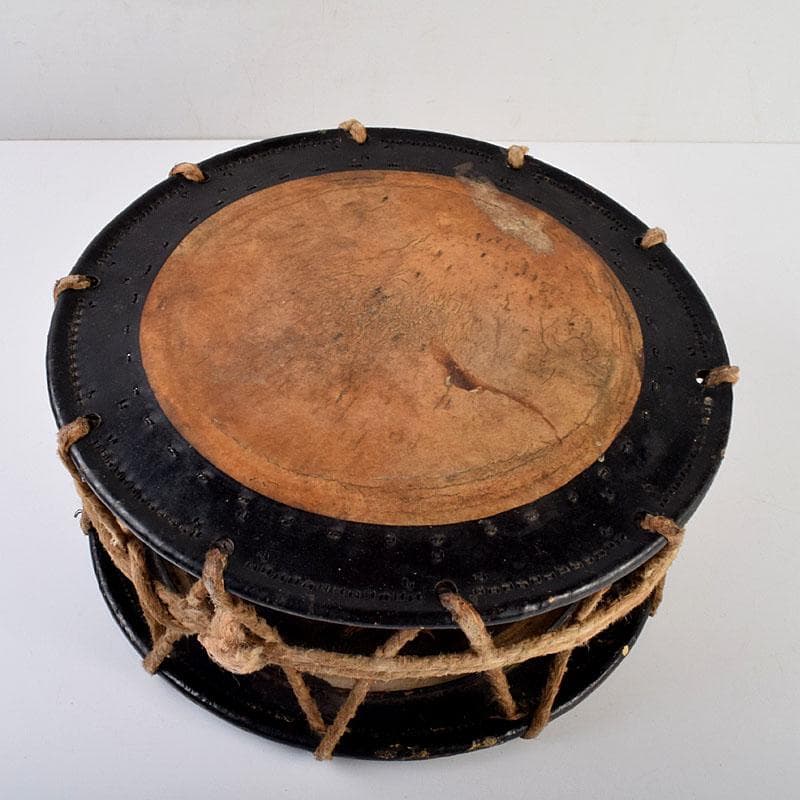 和楽器　和太鼓　締太鼓　黒漆金蒔絵胴　C　8682D