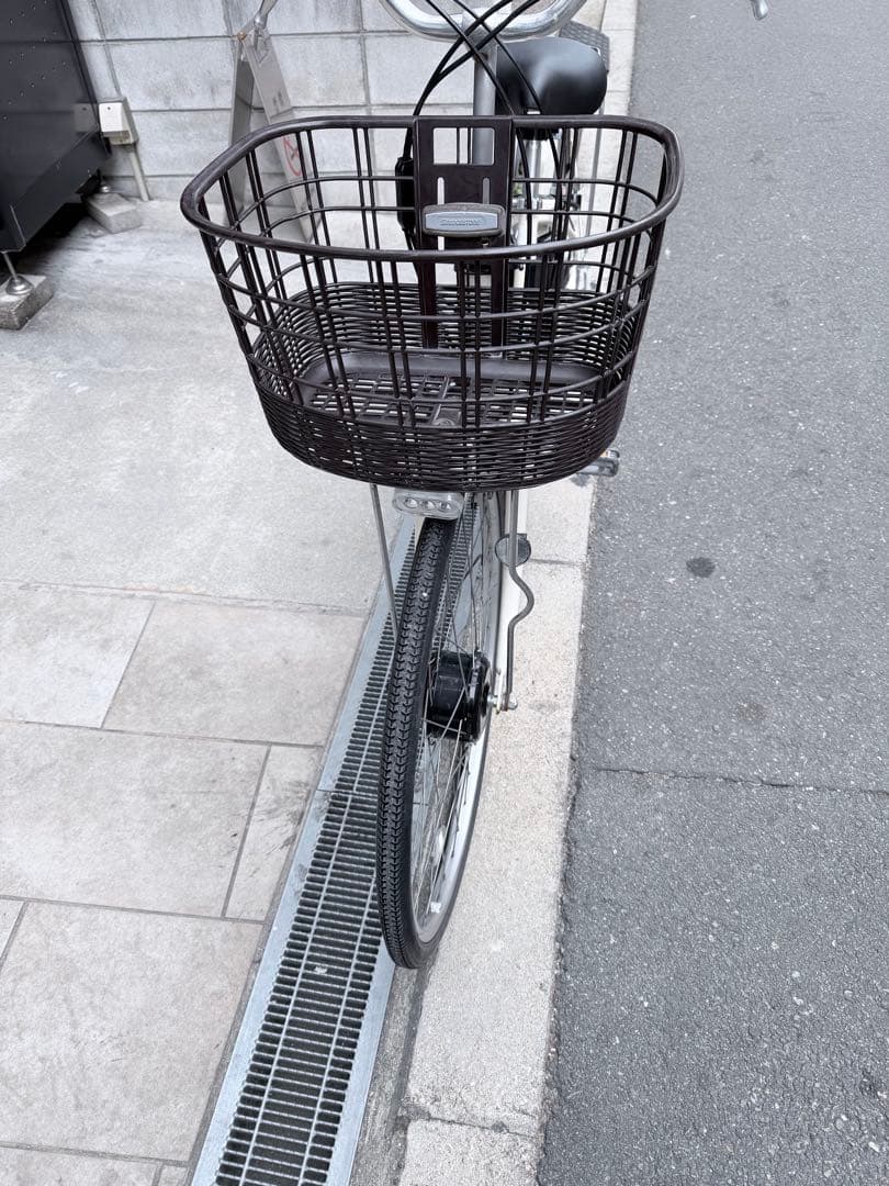 大阪府　ブリヂストン　ホワイト 電動アシスト自転車 シティタイプ