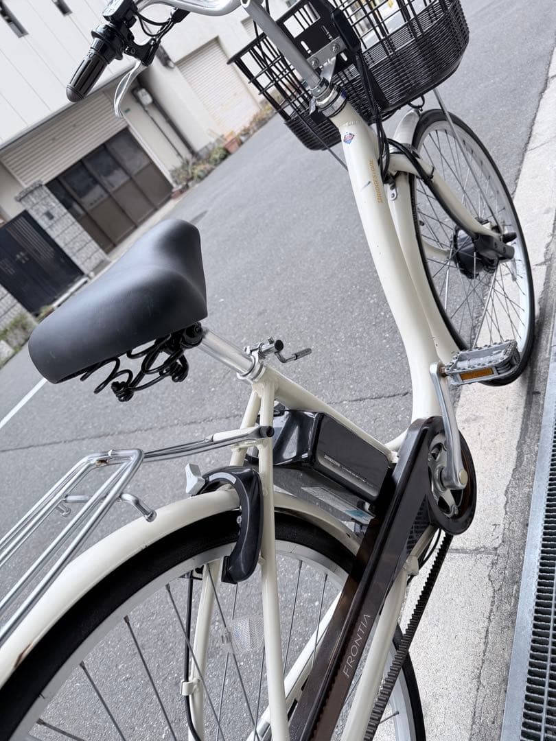大阪府　ブリヂストン　ホワイト 電動アシスト自転車 シティタイプ