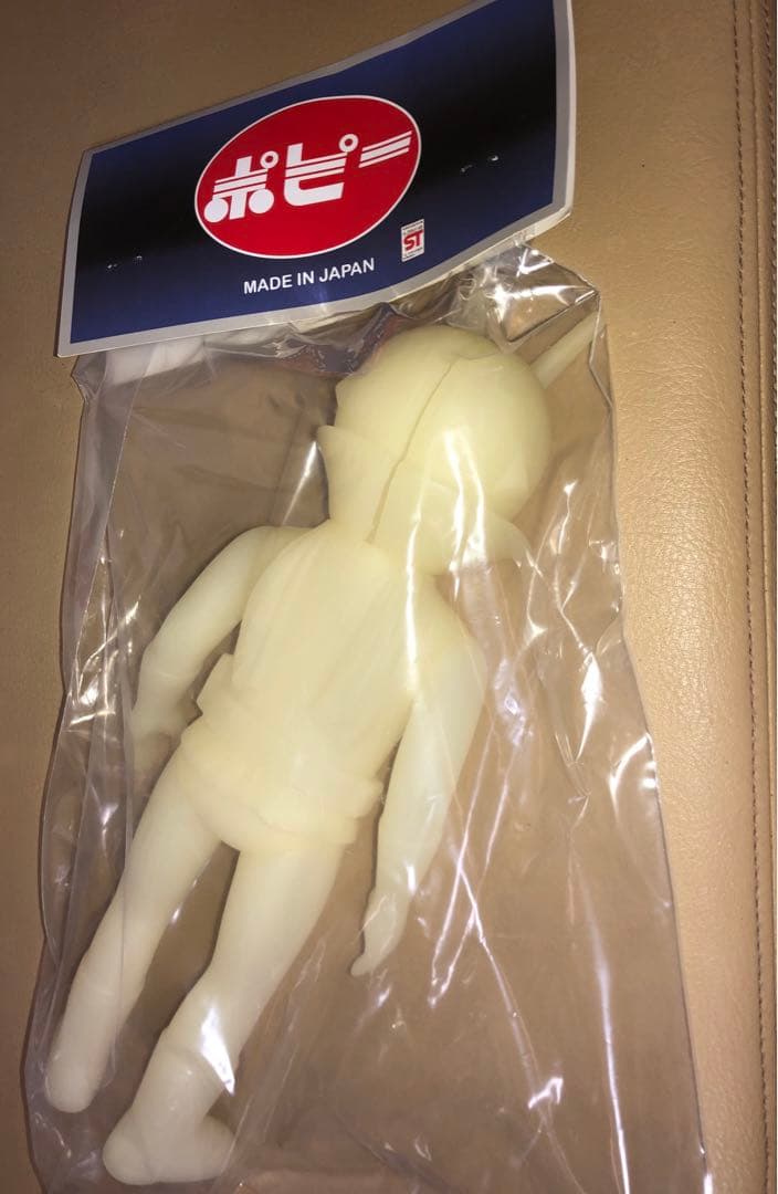 仮面ライダーV3ソフビ★蓄光1体★足裏ポピー　石森プロ　未開封