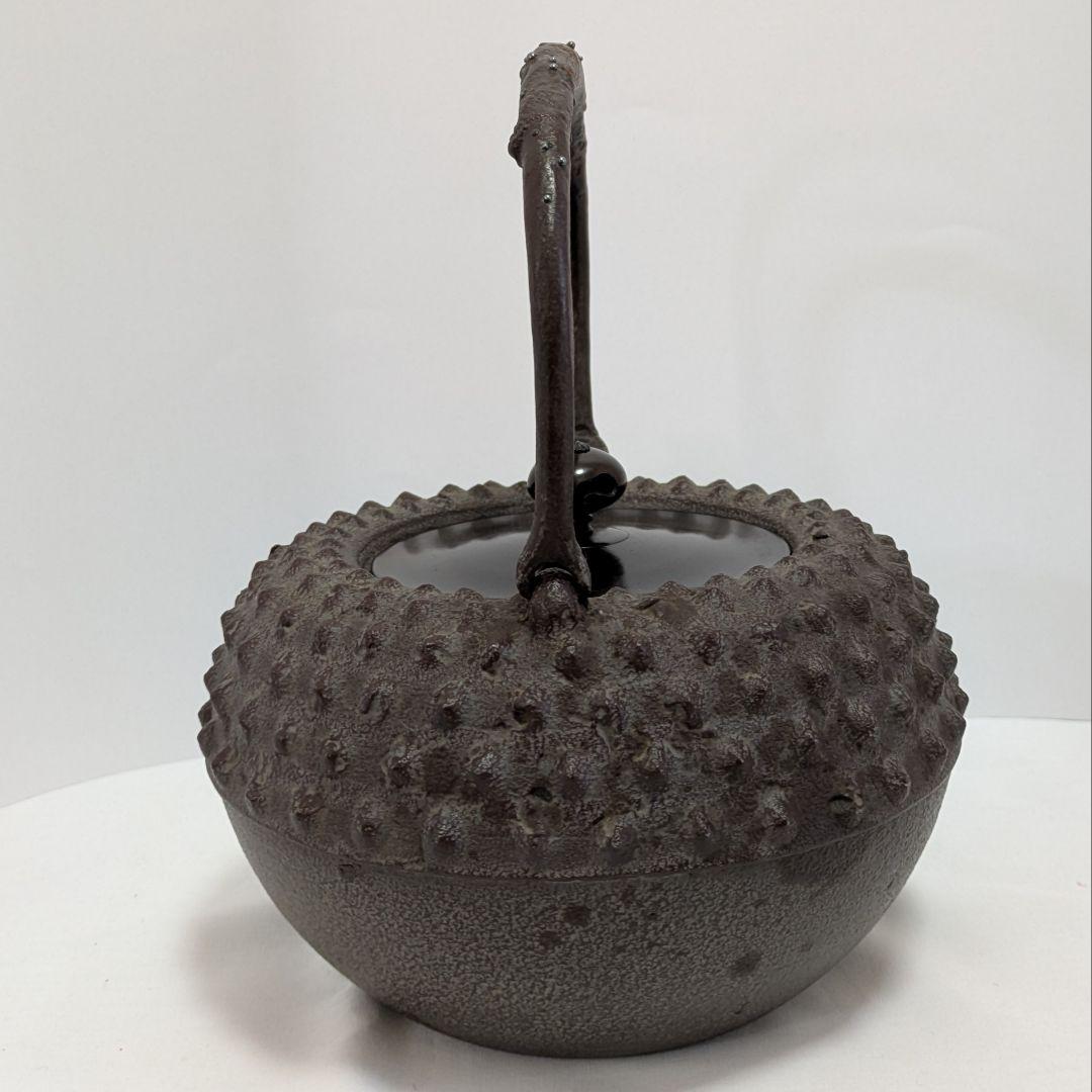 大霰あられ　鉄瓶　高橋敬典作 人間国宝　伝統工芸品　南部鉄器　　飾り蓋持ち手飾り