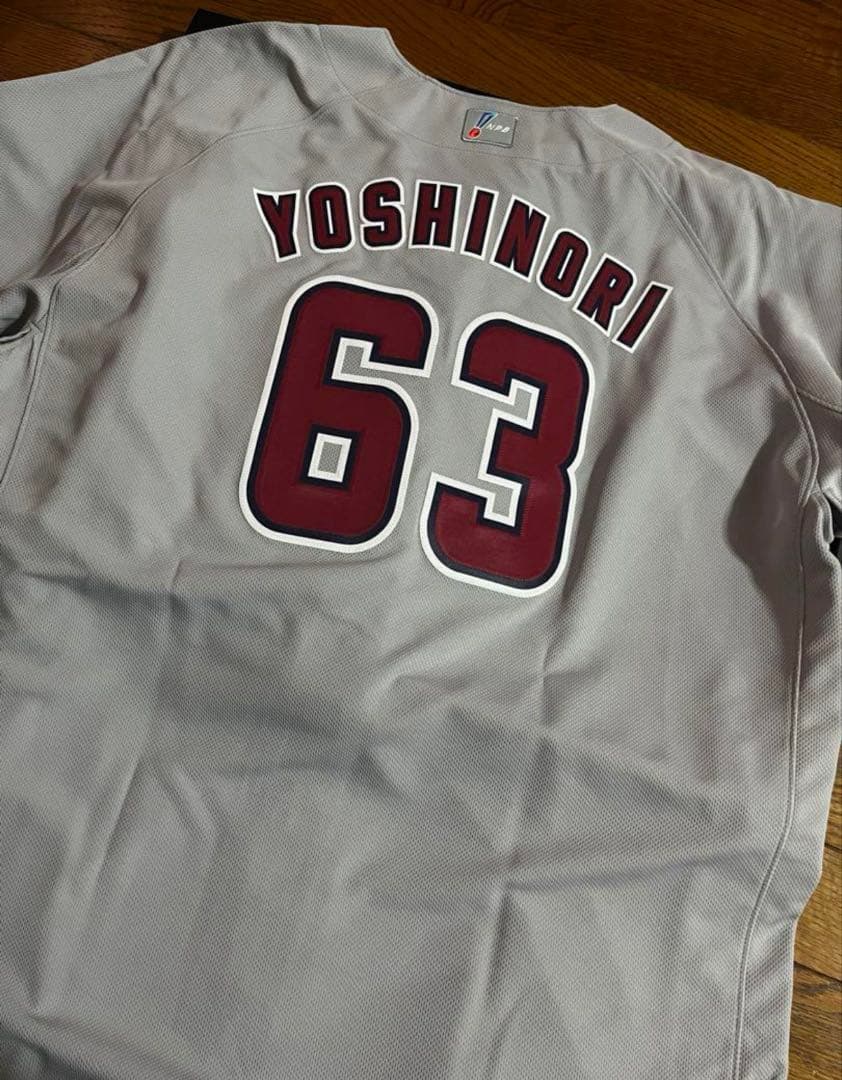 実使用 東北楽天ゴールデンイーグルス 63 由規 直筆サイン入りユニフォーム