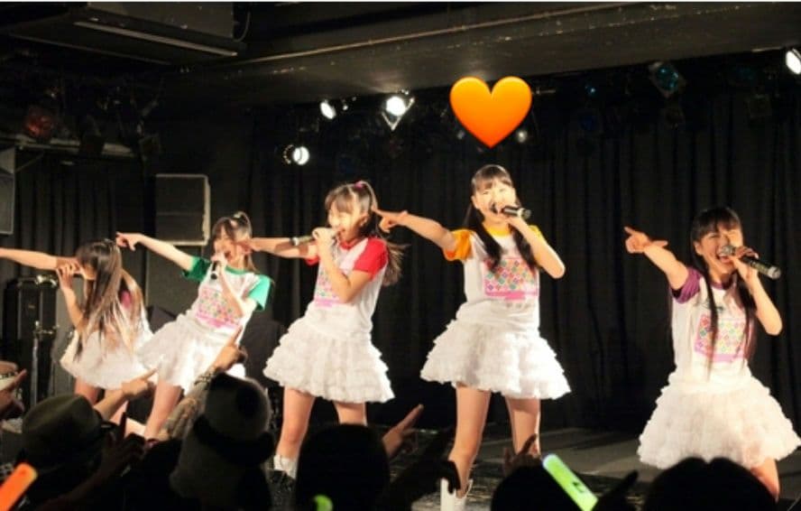 ☆入手困難！非売品☆ ももクロ コラボＴシャツ