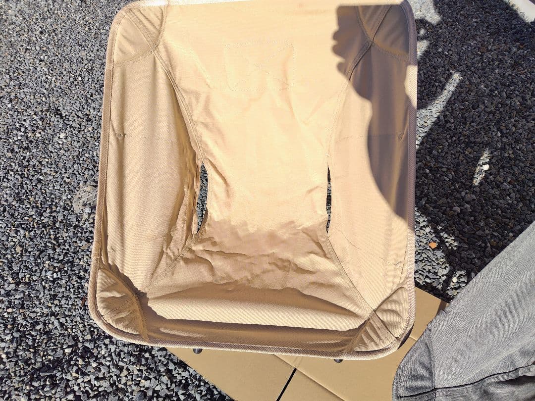 ヘリノックスチェアワン　タクティカル　デザートタン　ホームデコ＆ビーチ　グラベル