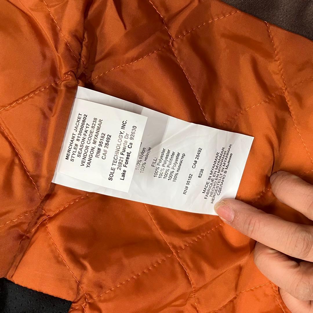 未使用　32thirtytwo スノボウェア　ジャケット　メンズ　アウター S