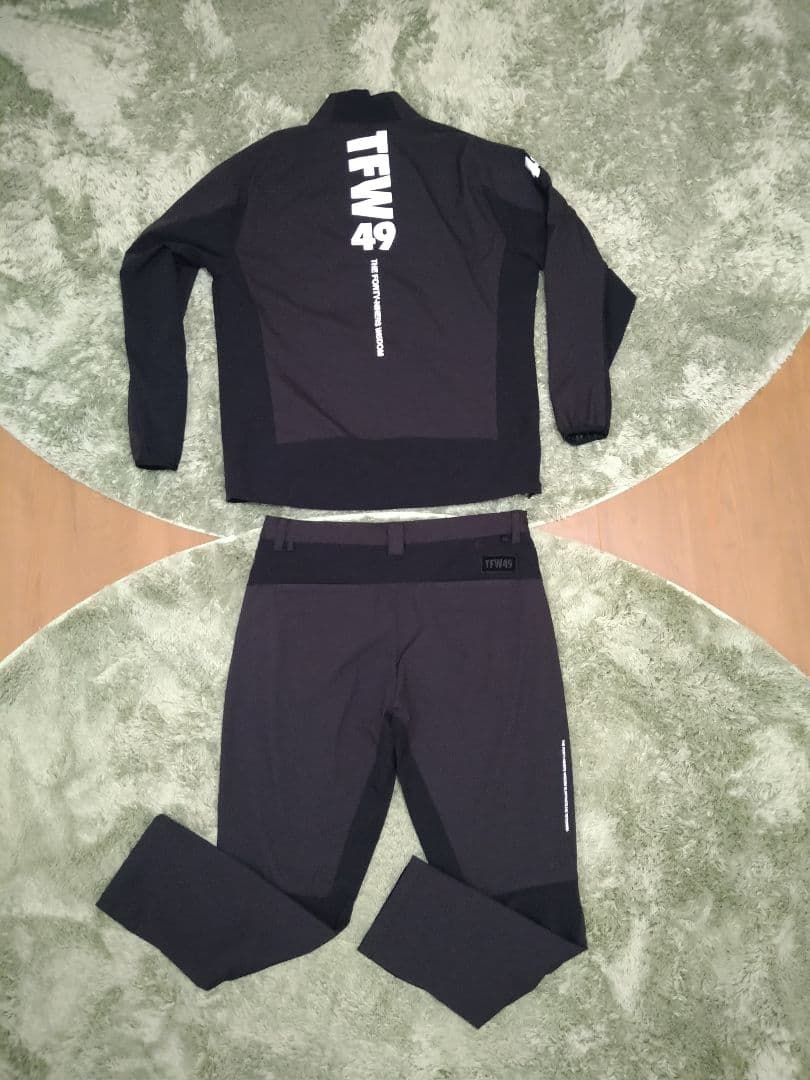 TFW49　メンズ　ゴルフウェア　レイン　ナイロン　セットアップ　黒　ブラック