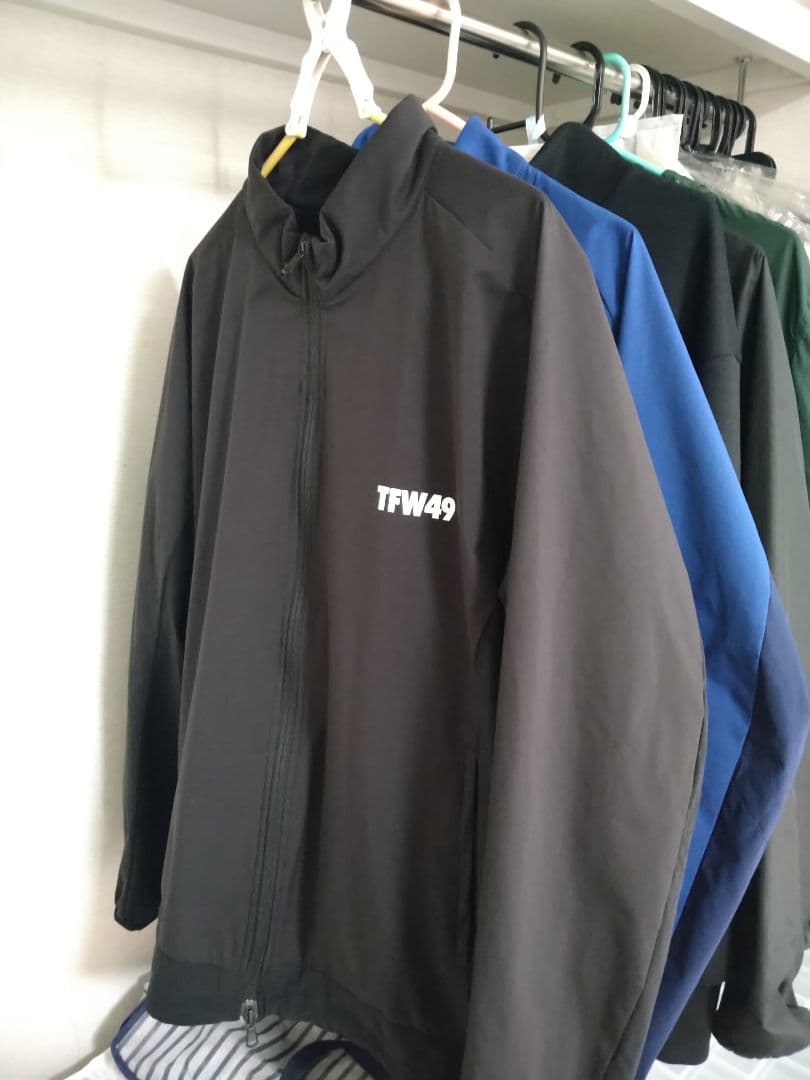 TFW49　メンズ　ゴルフウェア　レイン　ナイロン　セットアップ　黒　ブラック
