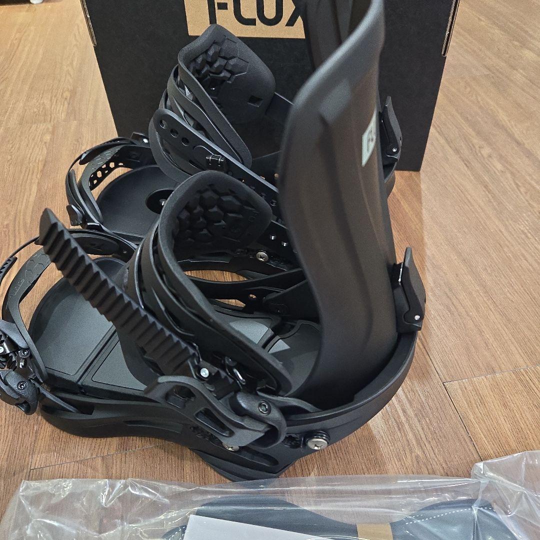 25-26 FLUX XV MF-07 M 限定　フラックス　ビンディング