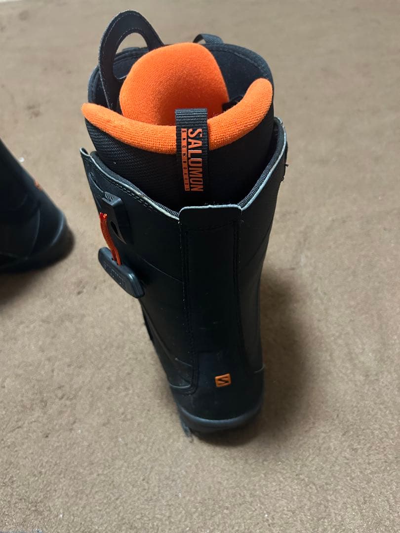 Salomon スノーボードブーツ ブラック/オレンジ