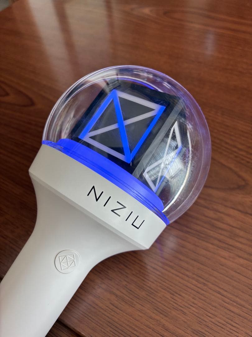 NiziU ペンライト LIGHT STICK