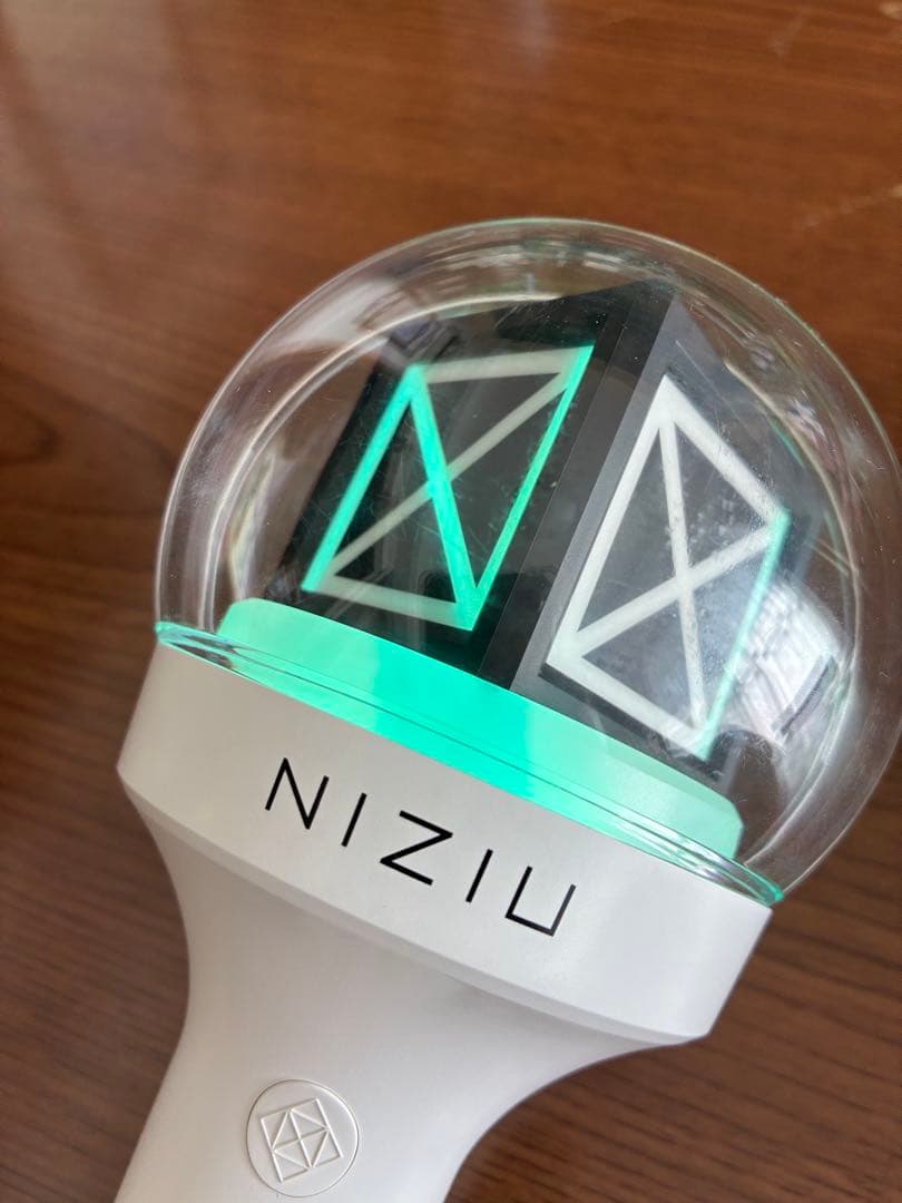 NiziU ペンライト LIGHT STICK