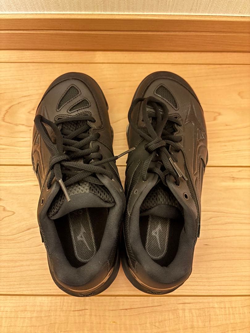 未使用MIZUNO ミズノWAVE CLAW PRO オールブラック 23.5