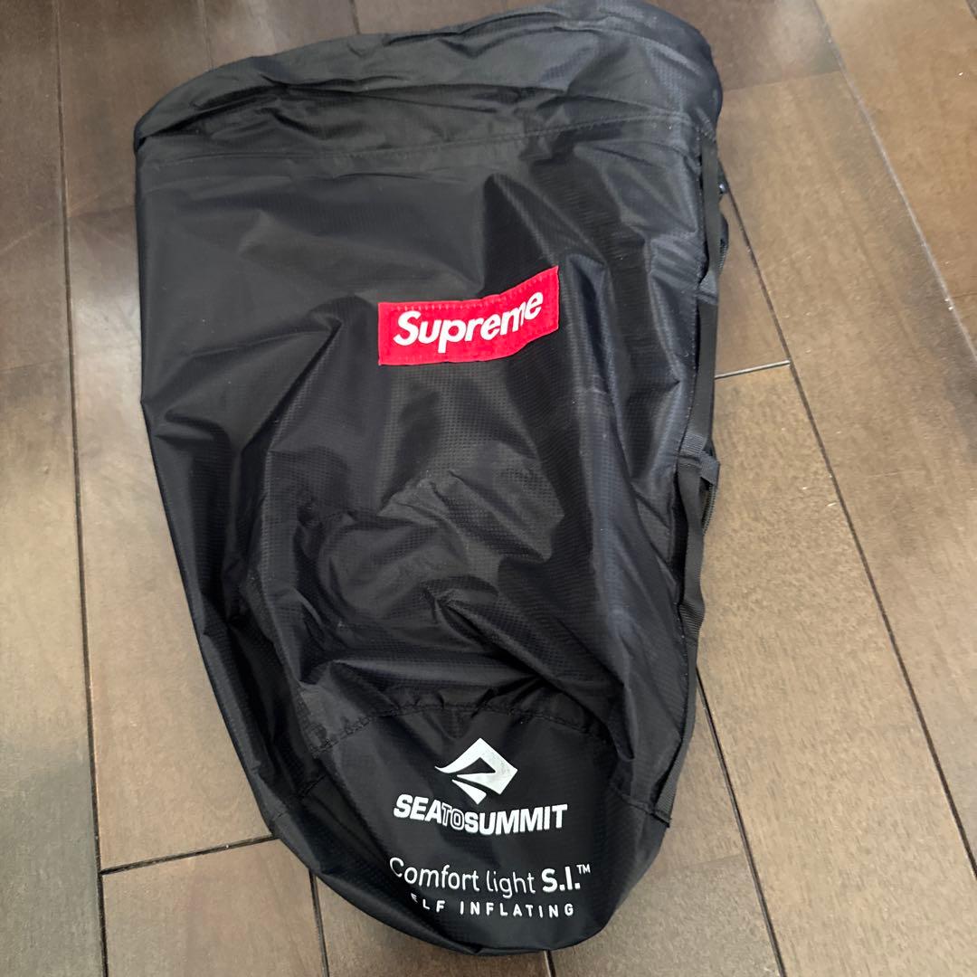 Supreme Sea to Summit マット　ブラック キャンプ　寝袋