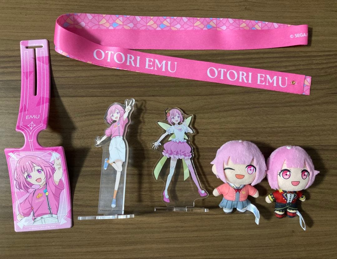 鳳えむ　グッズセット タペストリー　ポストカード　缶バッジ　アクスタ