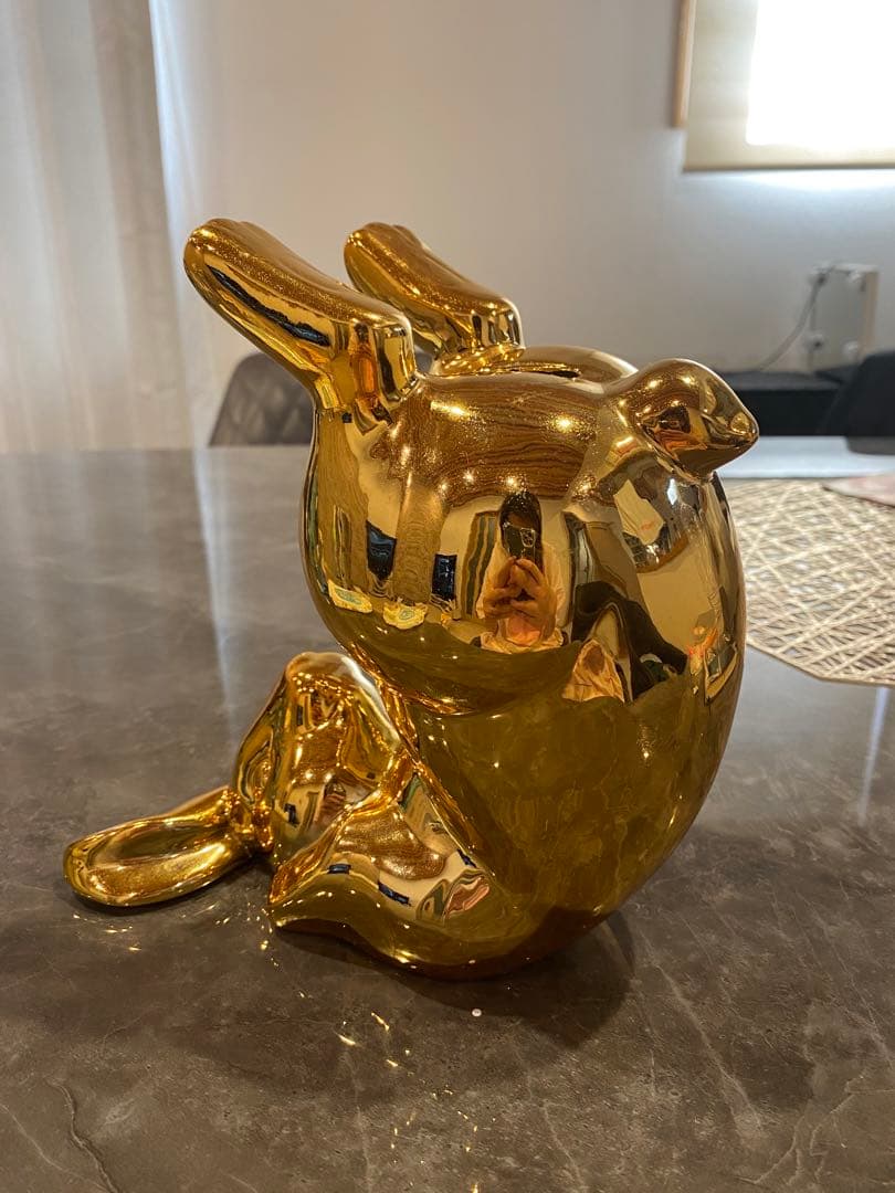 貯金箱　うさぎ　ゴールド