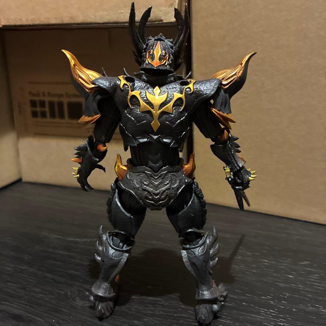 H*M様 牙狼　キバ　真骨彫