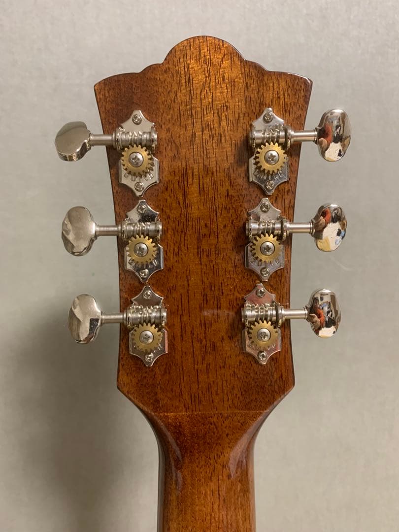 GUILD M-120 オール単板・マホガニー アコギ 底面にクリア浮きあり