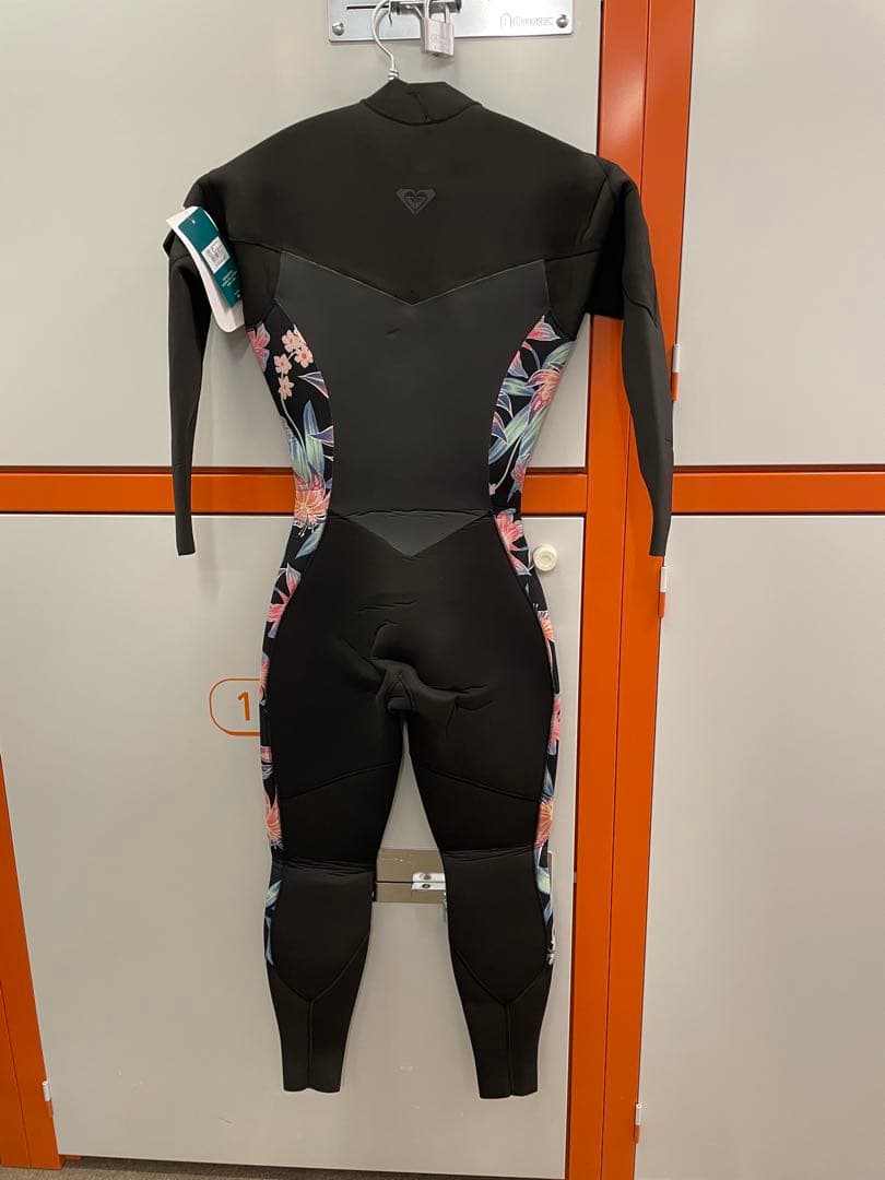 【新品•未使用•タグ付】ROXY ロキシー セミドライ