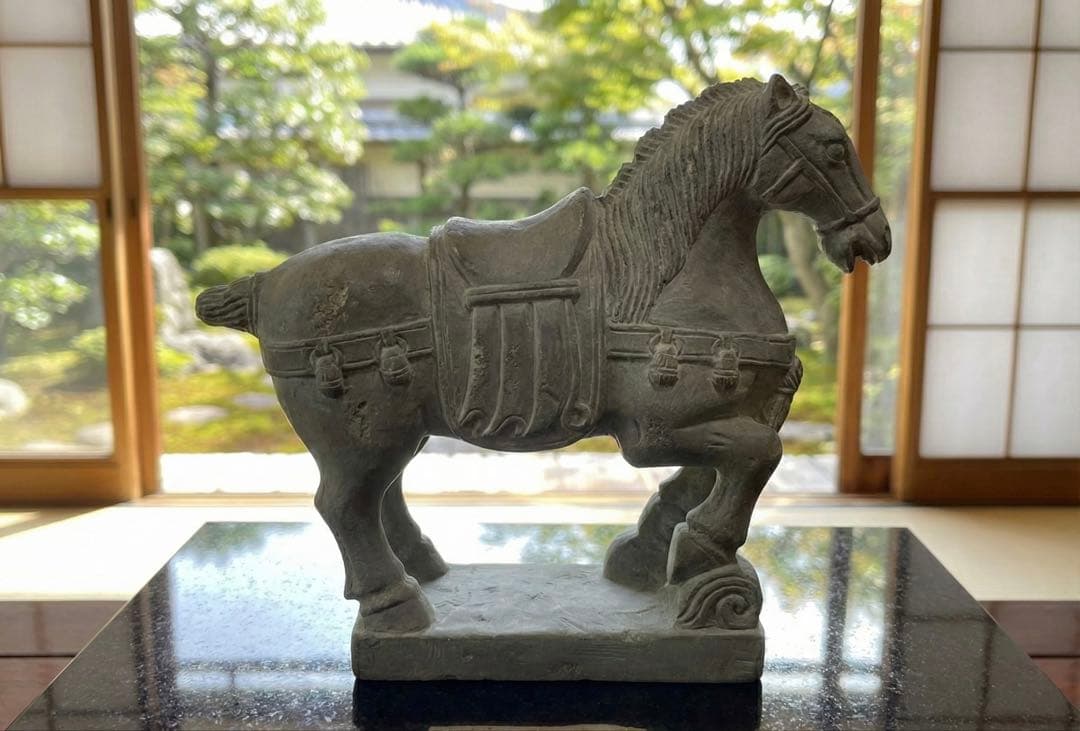 馬の彫刻 石材製