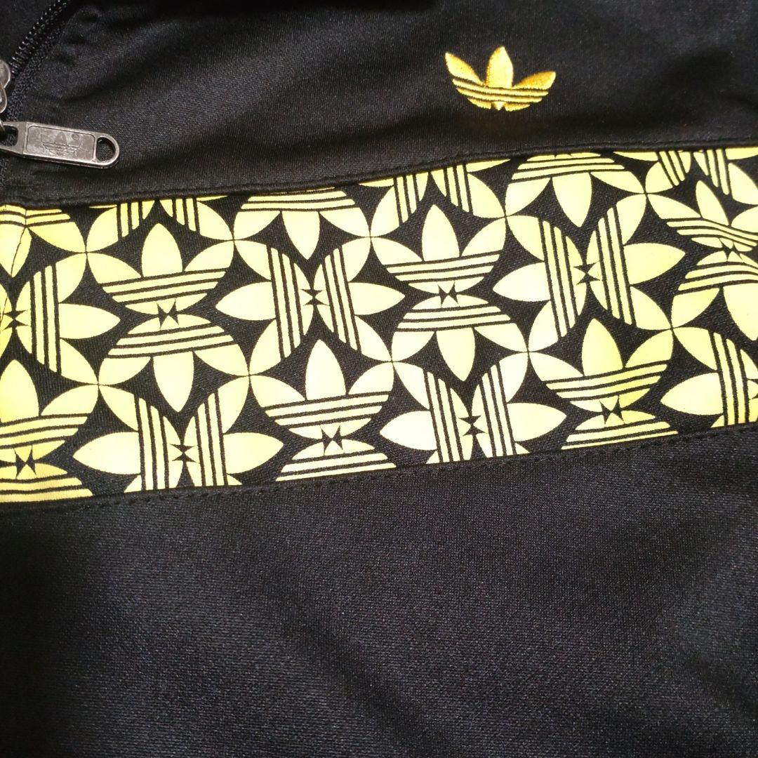 アディダス　フルジップパーカー　ブラック　トレフォイルマーク　内側フリース