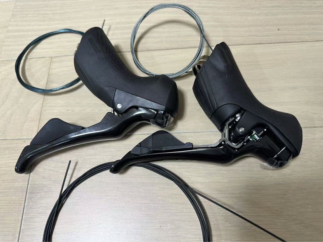 SHIMANO シマノ　105 R7000 STI 11速 シフトレバーセット