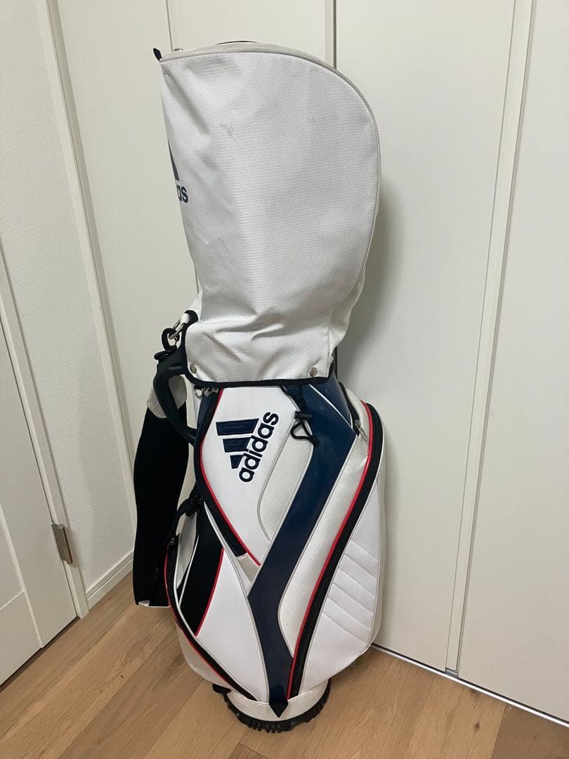 アディダス　adidas キャディーバック　９型　フードカバー付属