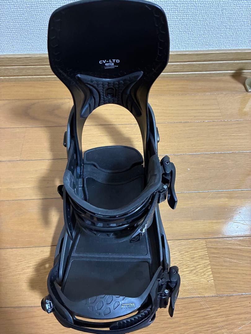 FLUX CV-LTD 23-24モデル