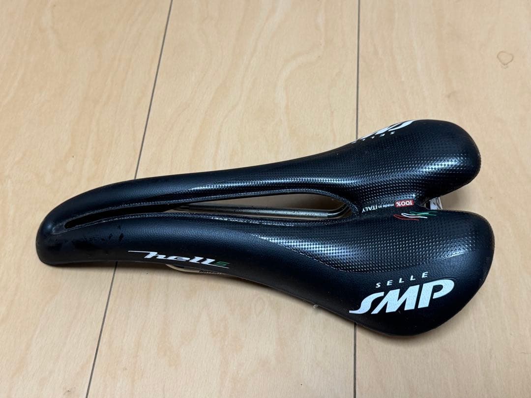 Selle SMP HELLS ブラックサドル