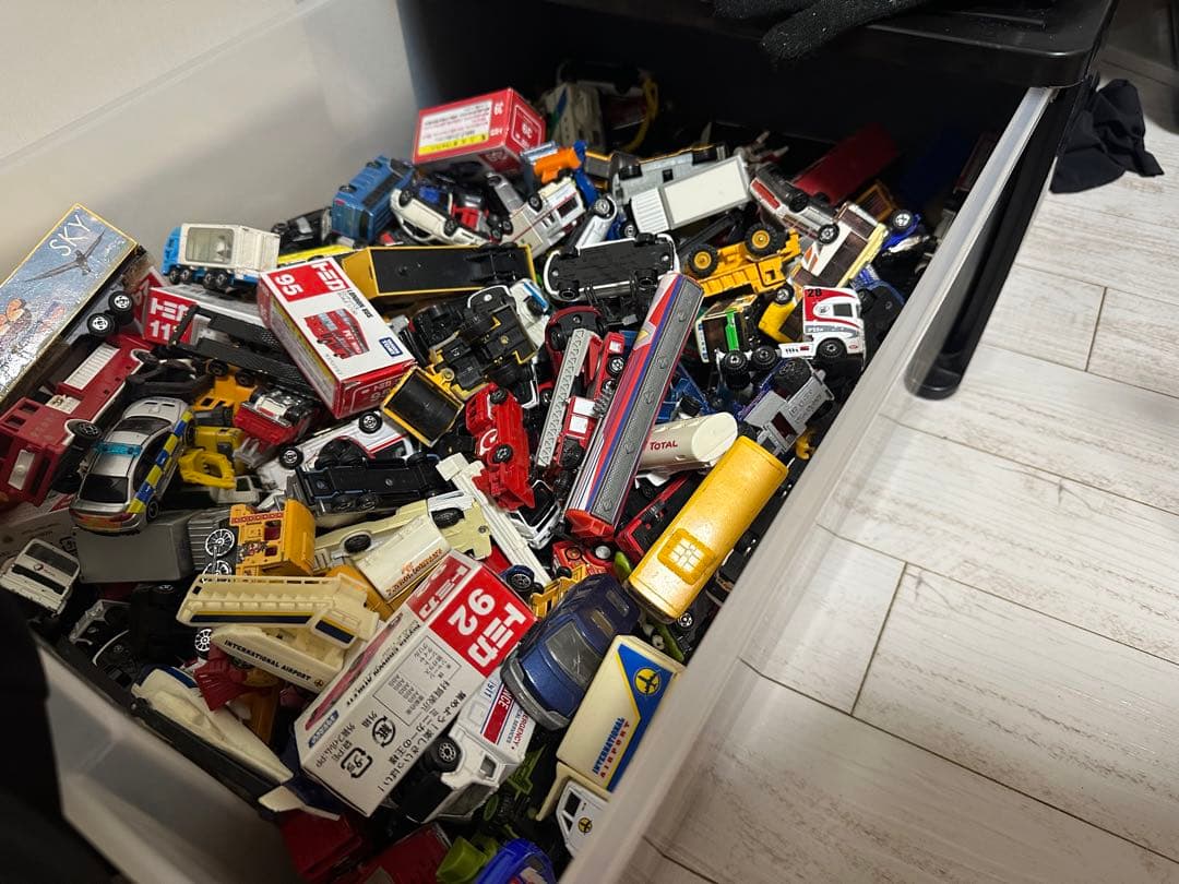 ミニカーセット 多数入り