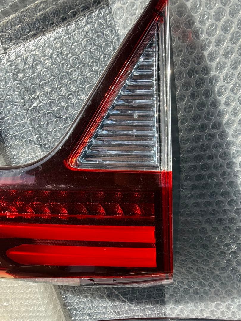 ホンダ　ヴェゼル　RU1 2 3 4 テールランプ　リアゲート　左右　セット