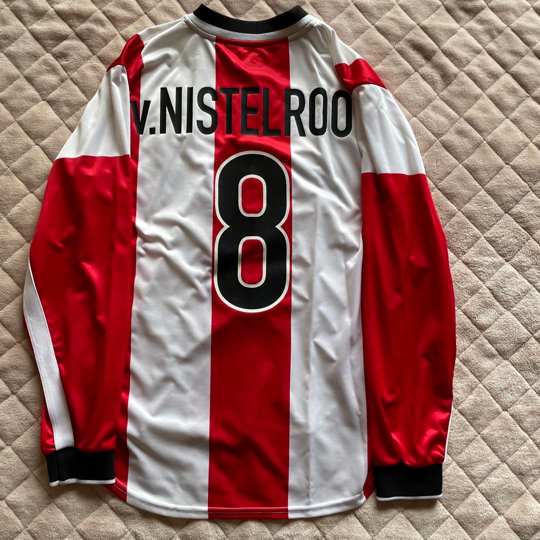 PSV ファンニステルローイ8番