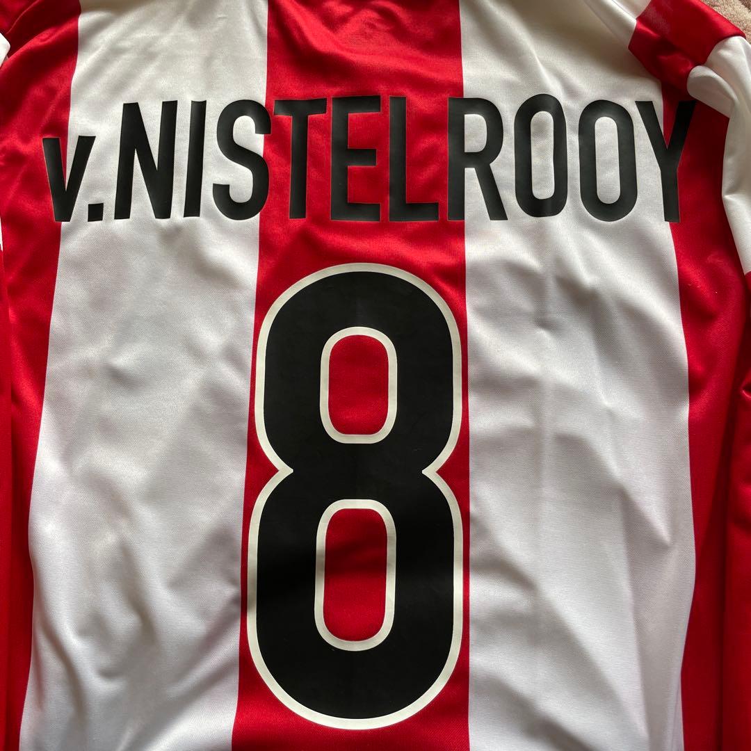 PSV ファンニステルローイ8番