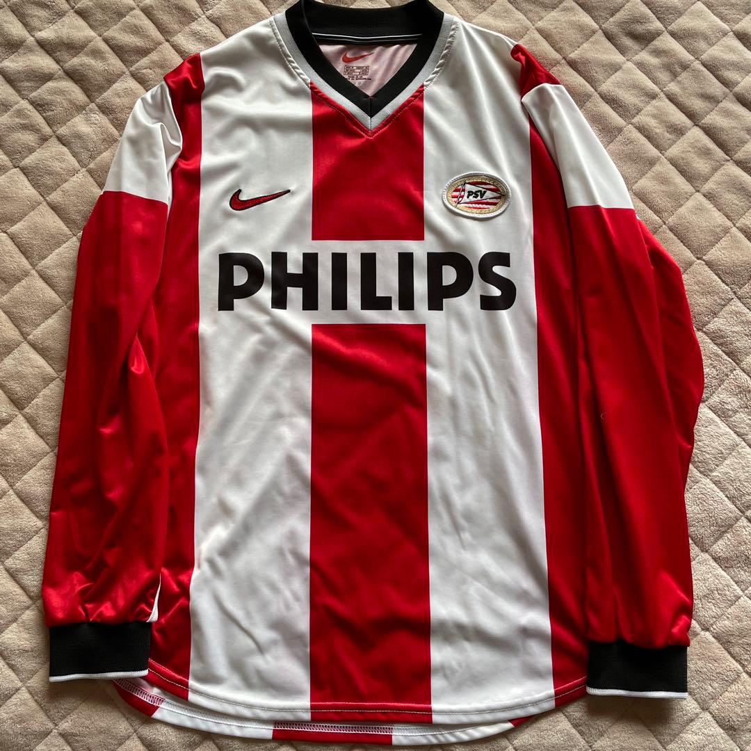 PSV ファンニステルローイ8番